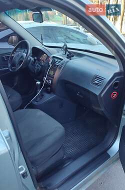 Внедорожник / Кроссовер Hyundai Tucson 2008 в 