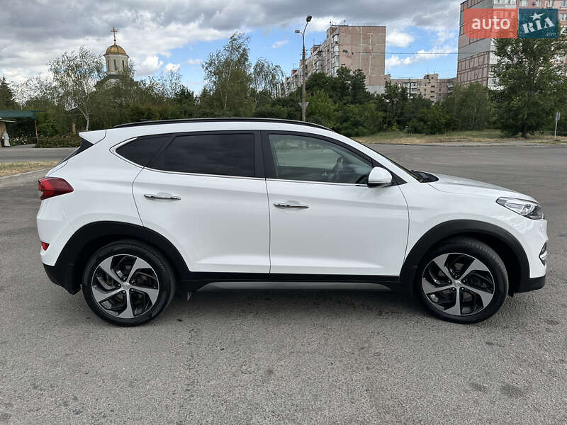 Внедорожник / Кроссовер Hyundai Tucson 2016 в Запорожье