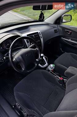 Внедорожник / Кроссовер Hyundai Tucson 2006 в 