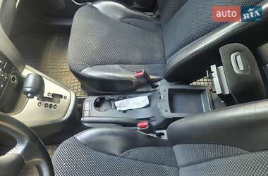 Внедорожник / Кроссовер Hyundai Tucson 2011 в 