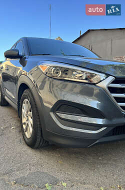 Внедорожник / Кроссовер Hyundai Tucson 2017 в 