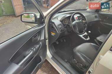 Внедорожник / Кроссовер Hyundai Tucson 2008 в 