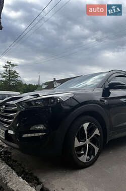 Внедорожник / Кроссовер Hyundai Tucson 2016 в Киеве