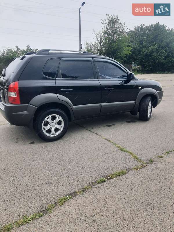 Позашляховик / Кросовер Hyundai Tucson 2009 в Одесі