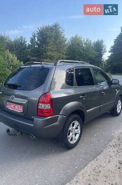 Позашляховик / Кросовер Hyundai Tucson 2010 в 