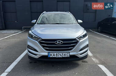 Позашляховик / Кросовер Hyundai Tucson 2015 в Києві