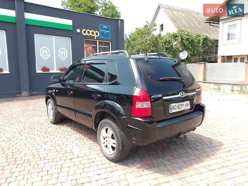 Внедорожник / Кроссовер Hyundai Tucson 2005 в Добрянском