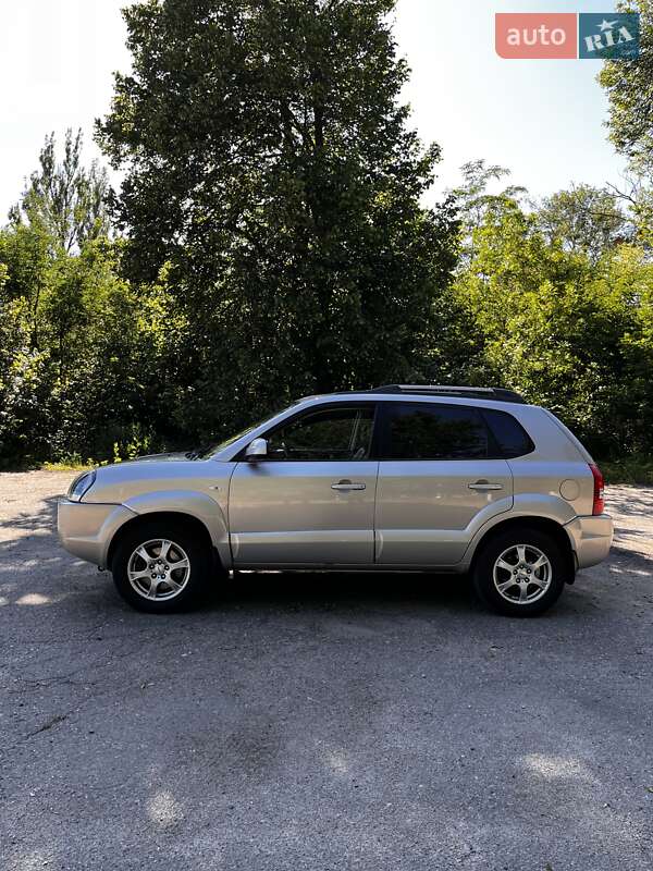 Внедорожник / Кроссовер Hyundai Tucson 2008 в Харькове фото 12 Внедорожник / Кроссовер Hyundai Tucson 2008 в Харькове