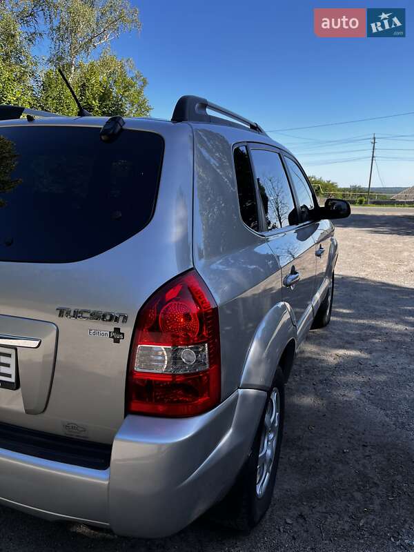 Внедорожник / Кроссовер Hyundai Tucson 2008 в Харькове фото 24 Внедорожник / Кроссовер Hyundai Tucson 2008 в Харькове