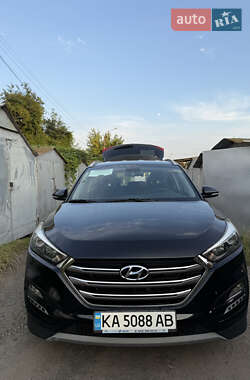 Внедорожник / Кроссовер Hyundai Tucson 2017 в Киеве