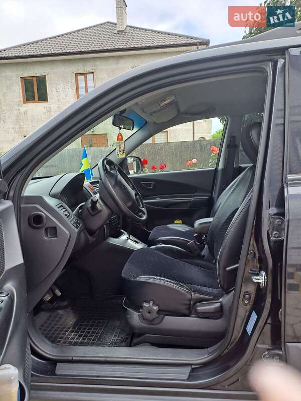 Позашляховик / Кросовер Hyundai Tucson 2011 в Чернівцях