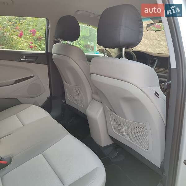 Позашляховик / Кросовер Hyundai Tucson 2015 в Кагарлику фото 12 Позашляховик / Кросовер Hyundai Tucson 2015 в Кагарлику