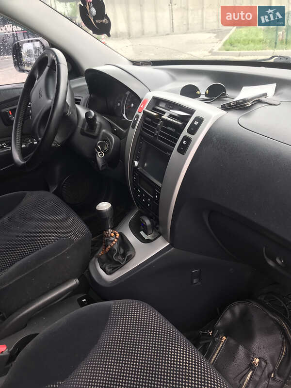 Внедорожник / Кроссовер Hyundai Tucson 2007 в Шумске