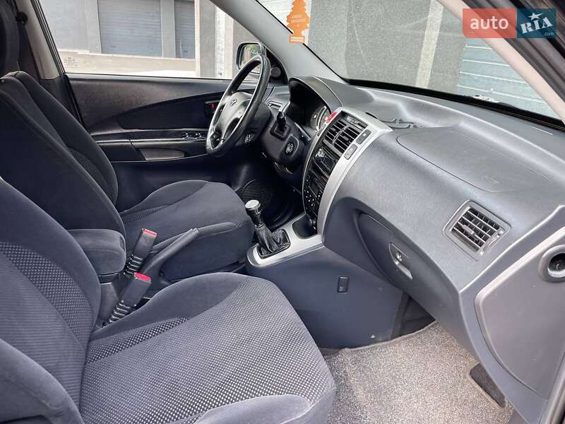 Внедорожник / Кроссовер Hyundai Tucson 2007 в Ракитном фото 43 Внедорожник / Кроссовер Hyundai Tucson 2007 в Ракитном