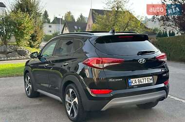 Позашляховик / Кросовер Hyundai Tucson 2016 в 