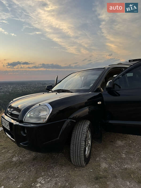 Позашляховик / Кросовер Hyundai Tucson 2008 в Ізюмі