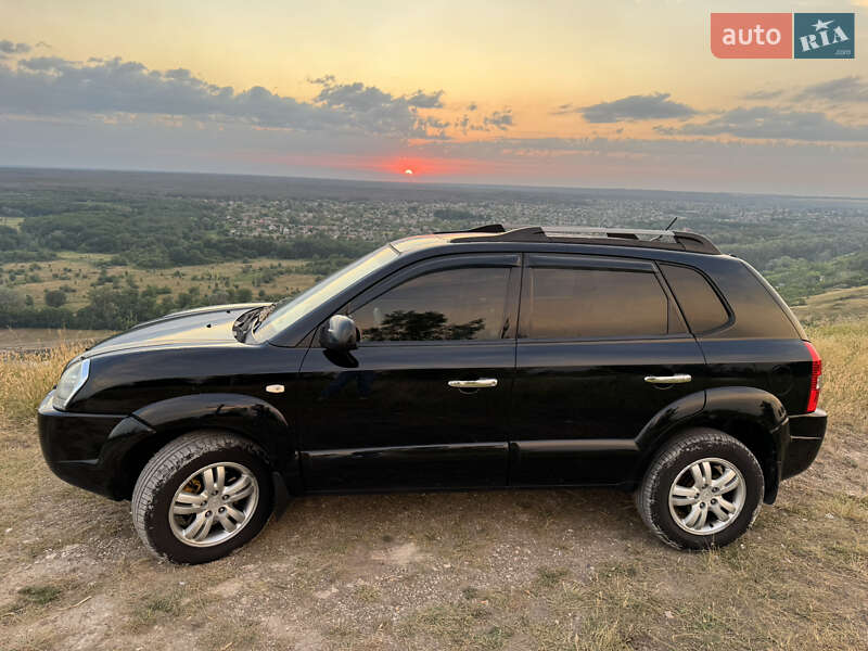 Позашляховик / Кросовер Hyundai Tucson 2008 в Ізюмі