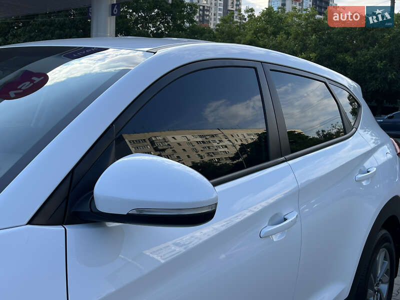Внедорожник / Кроссовер Hyundai Tucson 2016 в Одессе