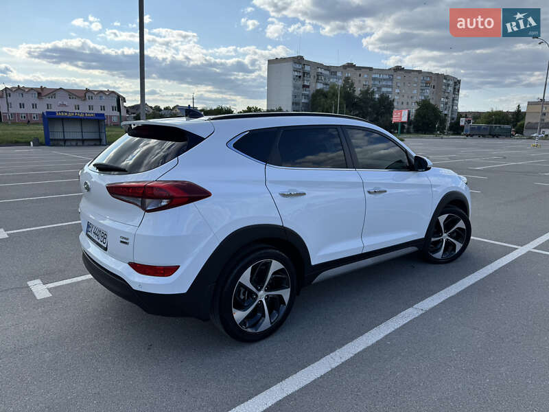 Внедорожник / Кроссовер Hyundai Tucson 2017 в Каменец-Подольском