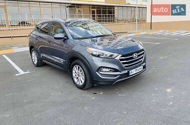 Внедорожник / Кроссовер Hyundai Tucson 2015 в Черновцах