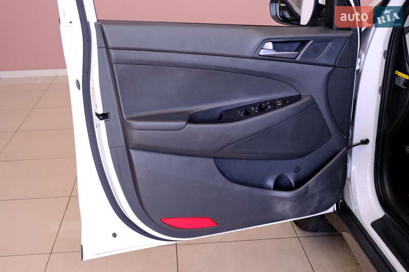 Внедорожник / Кроссовер Hyundai Tucson 2016 в Одессе