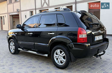Внедорожник / Кроссовер Hyundai Tucson 2005 в  фото 10 Внедорожник / Кроссовер Hyundai Tucson 2005 в