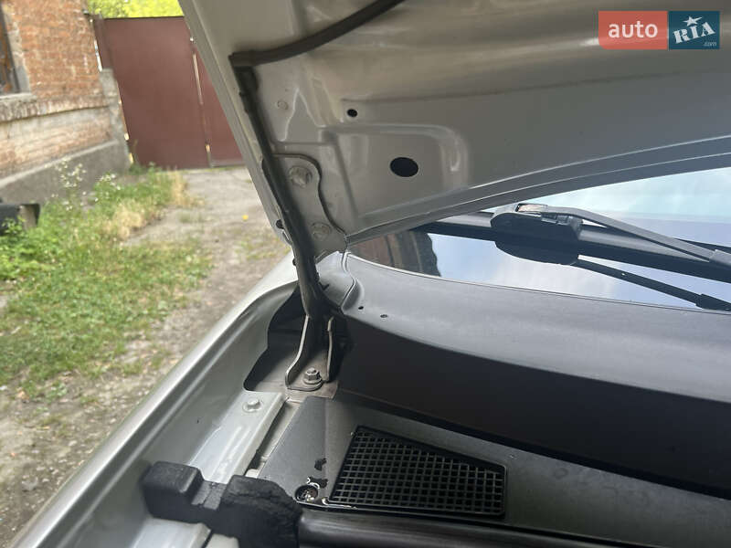 Позашляховик / Кросовер Hyundai Tucson 2009 в Дніпрі