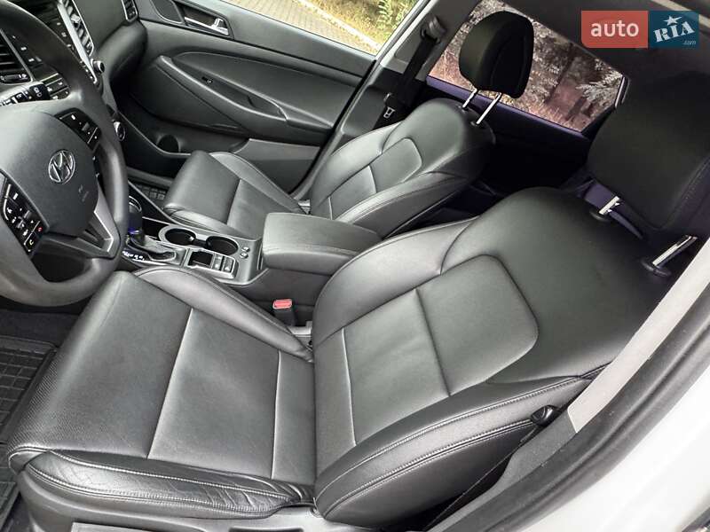 Внедорожник / Кроссовер Hyundai Tucson 2015 в Одессе