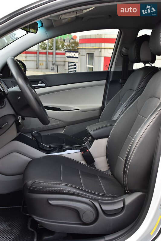 Внедорожник / Кроссовер Hyundai Tucson 2017 в Кривом Роге