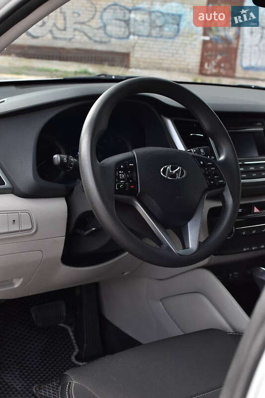 Внедорожник / Кроссовер Hyundai Tucson 2017 в Кривом Роге