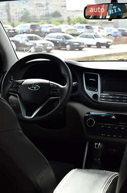 Внедорожник / Кроссовер Hyundai Tucson 2017 в 