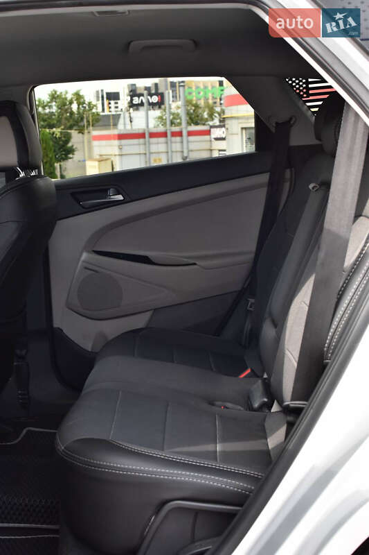 Внедорожник / Кроссовер Hyundai Tucson 2017 в Кривом Роге