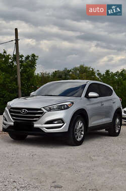 Внедорожник / Кроссовер Hyundai Tucson 2017 в 