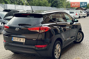 Позашляховик / Кросовер Hyundai Tucson 2016 в 