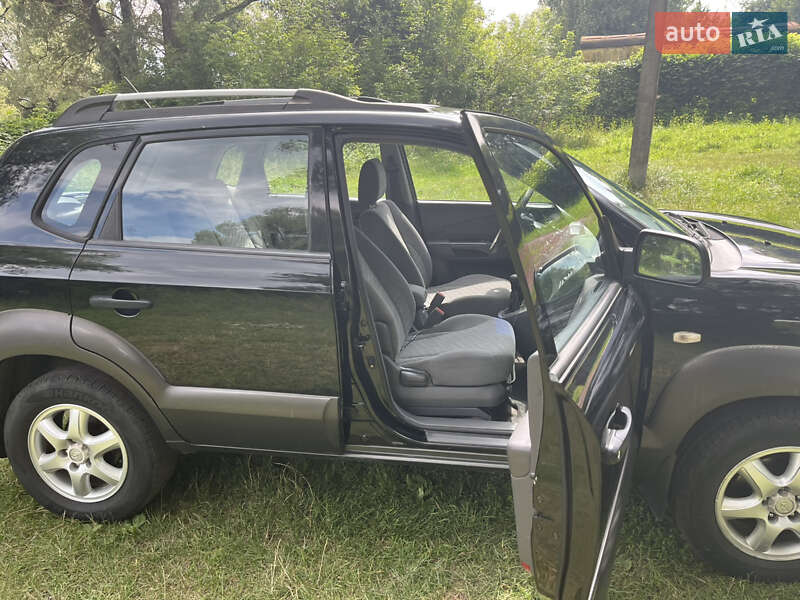 Внедорожник / Кроссовер Hyundai Tucson 2005 в Шептицькому