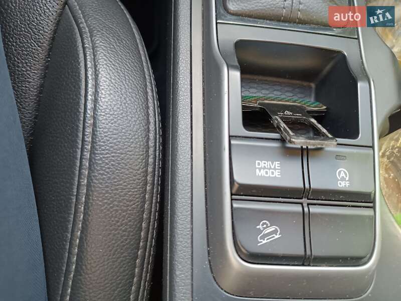 Позашляховик / Кросовер Hyundai Tucson 2015 в Полтаві