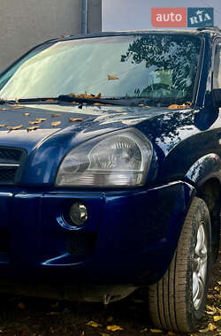 Внедорожник / Кроссовер Hyundai Tucson 2006 в 