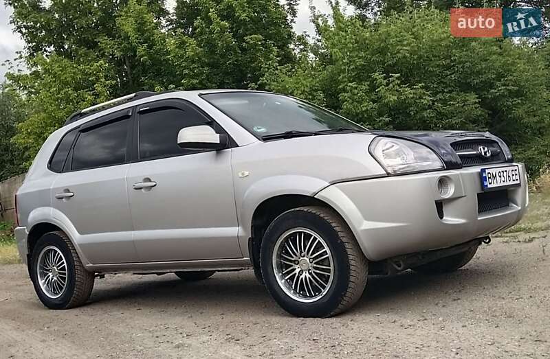 Внедорожник / Кроссовер Hyundai Tucson 2005 в Ромнах