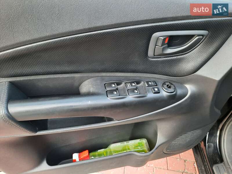 Внедорожник / Кроссовер Hyundai Tucson 2008 в Запорожье