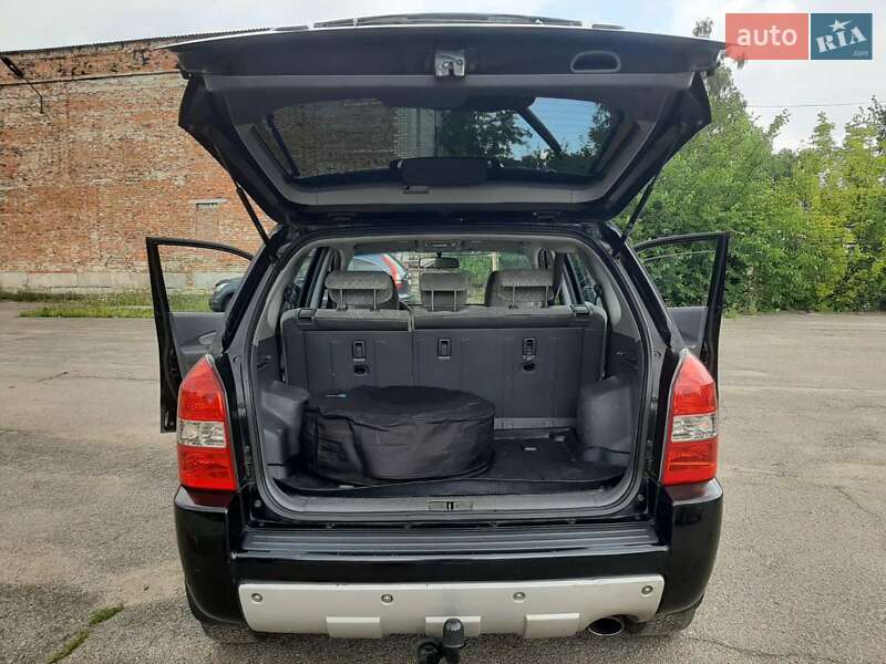Позашляховик / Кросовер Hyundai Tucson 2006 в Чернігові