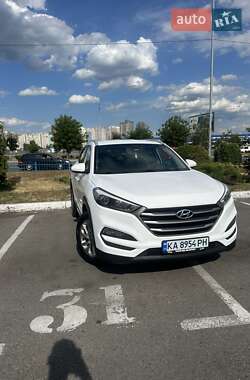 Внедорожник / Кроссовер Hyundai Tucson 2016 в Киеве