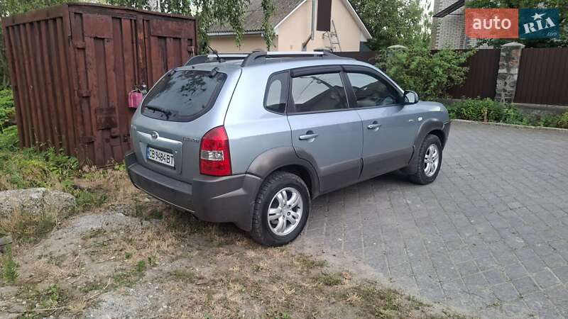 Позашляховик / Кросовер Hyundai Tucson 2008 в Києві
