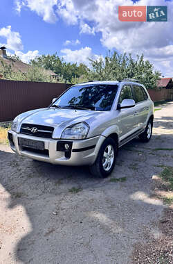 Внедорожник / Кроссовер Hyundai Tucson 2005 в Хороле