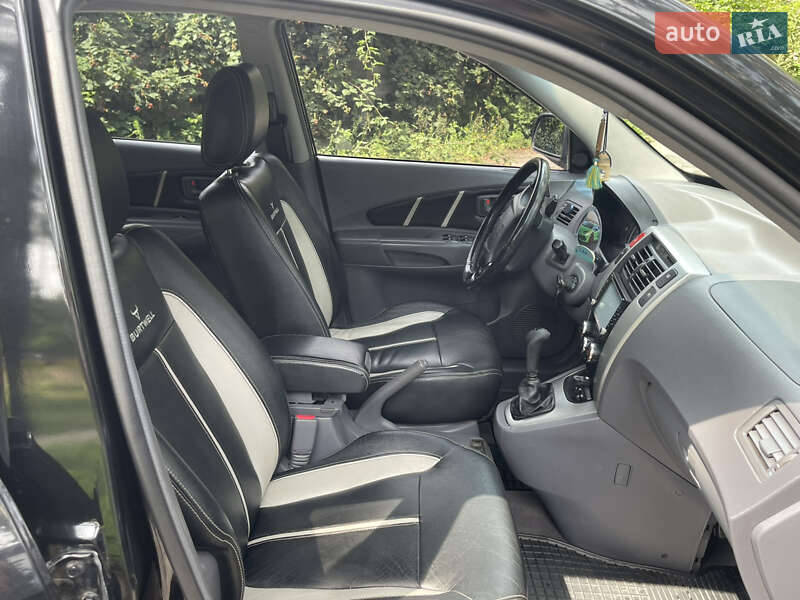 Внедорожник / Кроссовер Hyundai Tucson 2004 в Киеве