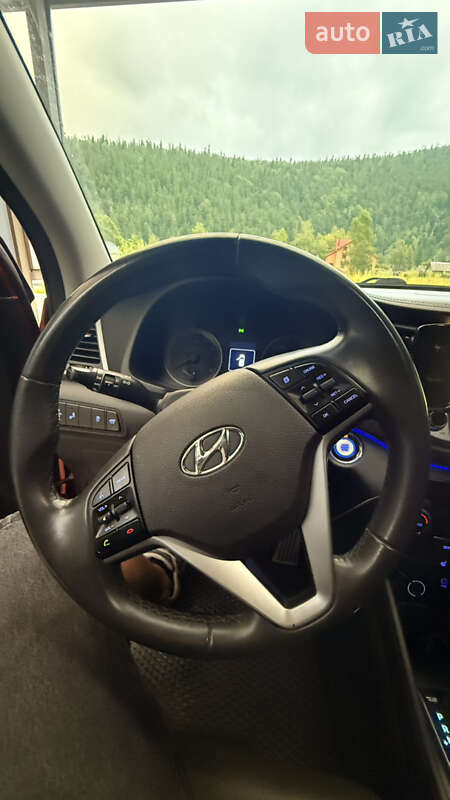 Позашляховик / Кросовер Hyundai Tucson 2016 в Івано-Франківську