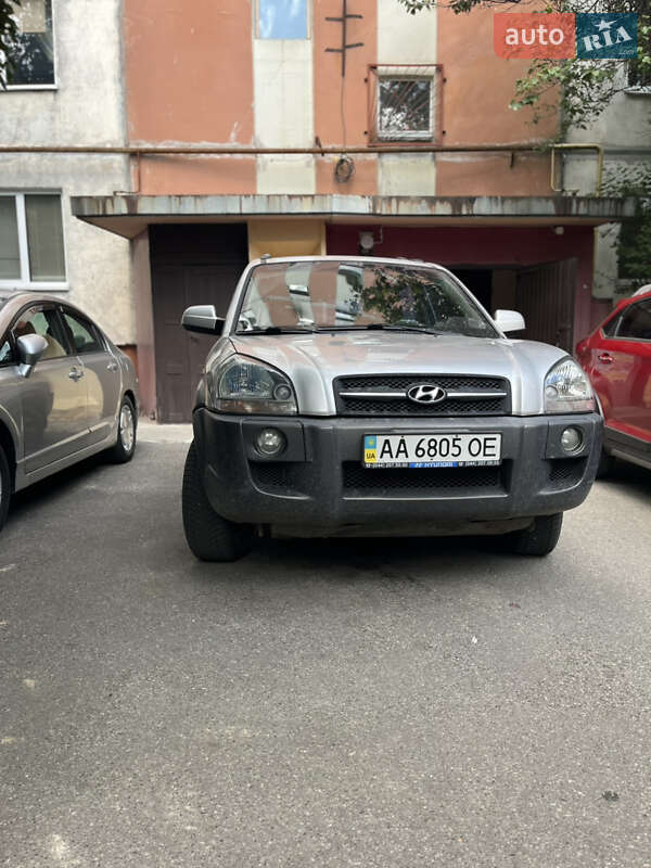 Позашляховик / Кросовер Hyundai Tucson 2007 в Києві