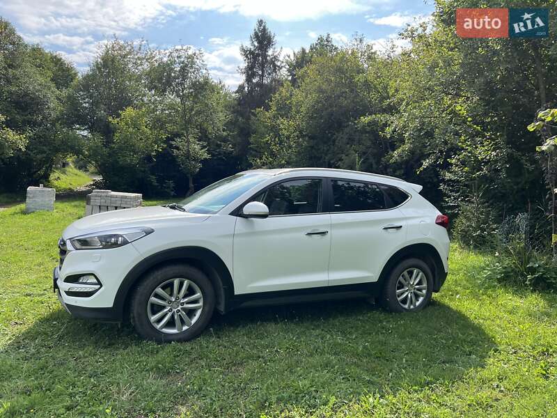 Внедорожник / Кроссовер Hyundai Tucson 2016 в Сваляве фото 2 Внедорожник / Кроссовер Hyundai Tucson 2016 в Сваляве