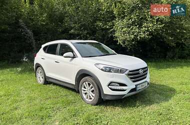 Внедорожник / Кроссовер Hyundai Tucson 2016 в Сваляве