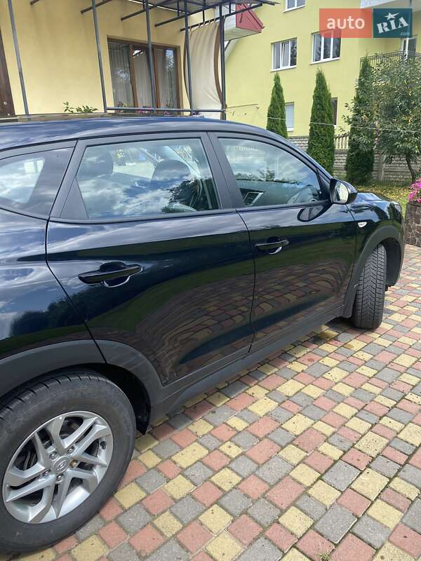 Позашляховик / Кросовер Hyundai Tucson 2017 в Калуші
