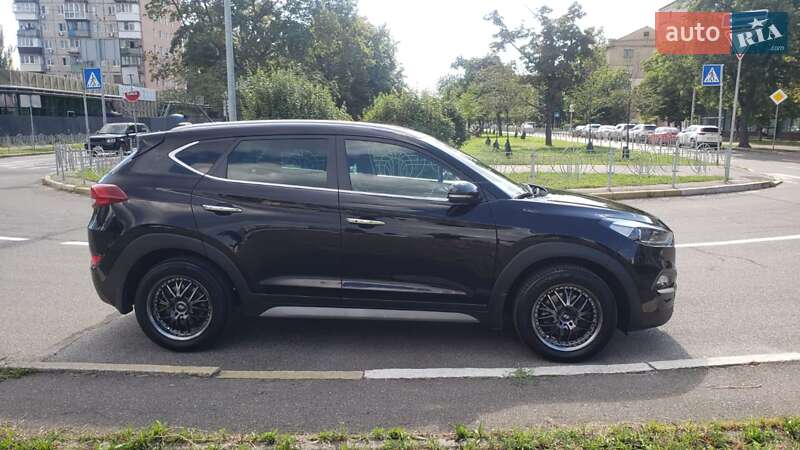 Внедорожник / Кроссовер Hyundai Tucson 2017 в Киеве